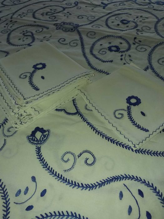 Toalha mesa bordada 3,50x1,70