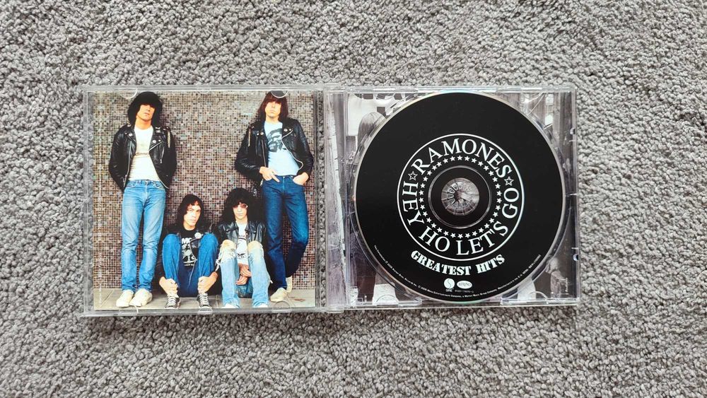 Ramones • Greatest Hits (CD)