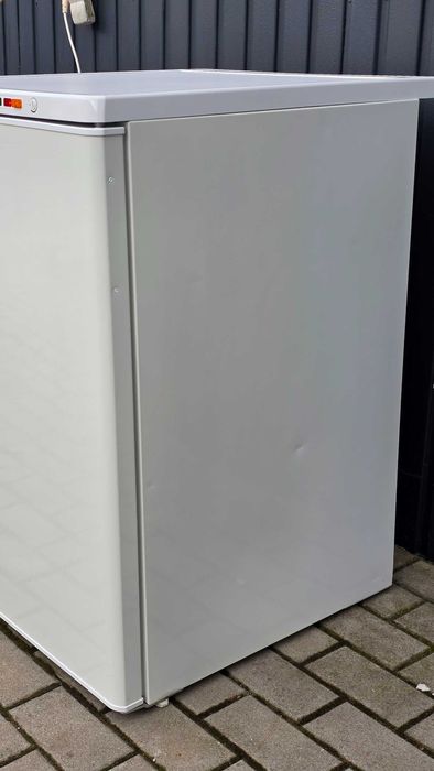 Wolnostojąca zamrażarka Privileg (Electrolux) 100l, 3+1, superfrost