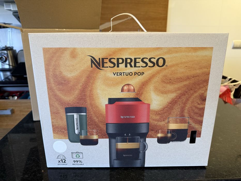 Maquina de cafe Nespresso Vertuo pop