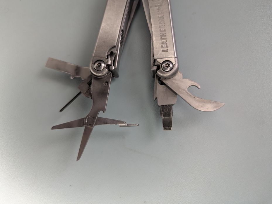 Мультитул Leatherman Wave