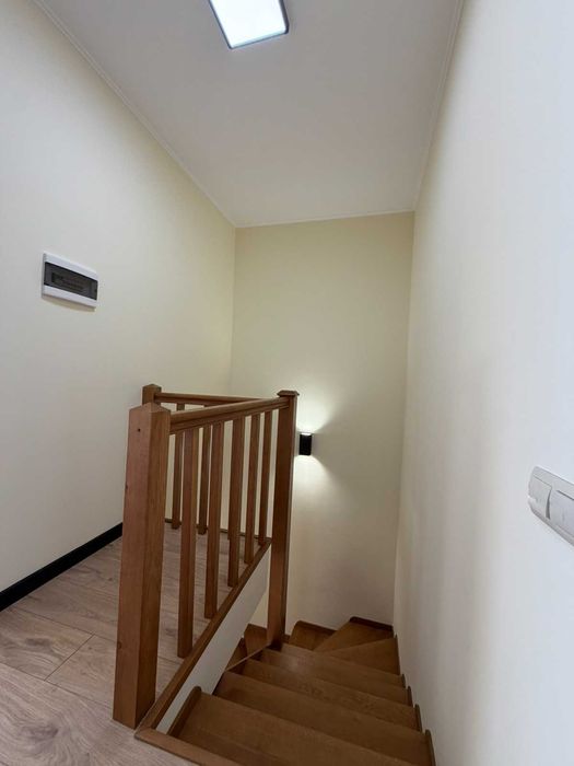 Продаж БЕЗ комісії! Котедж з ремонтом в с. Вислобоки