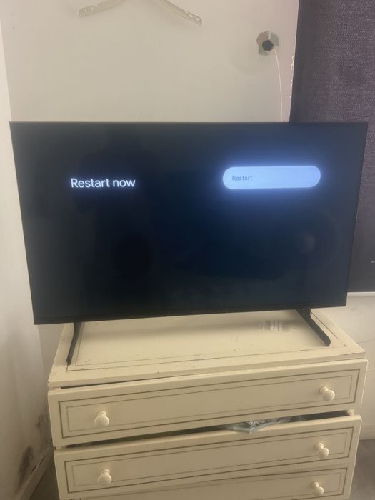 Tv sony 43 polegadas semi nova.
