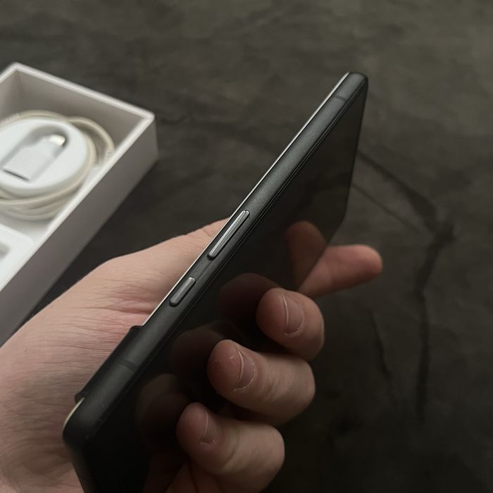 Телефон Google Pixel 6 8/128 90гц Стан ідеал