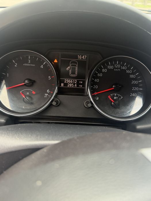 Nissan qashqai 2.0 дизель АКПП