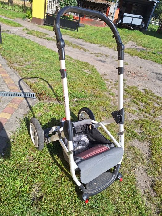 Wózek dziecięcy dla dziewczynki