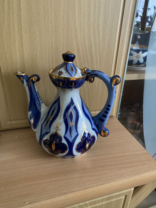 Старі радянські вироби з фарфору