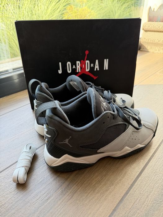 Nike Buty Air Jordan MVP 92  szare  grey 40.5 (25,5cm) jak Nowe