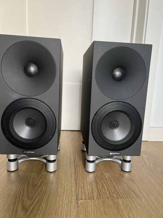 Amphion Argon 1 – Como novas + grills extra (preto e vermelho)