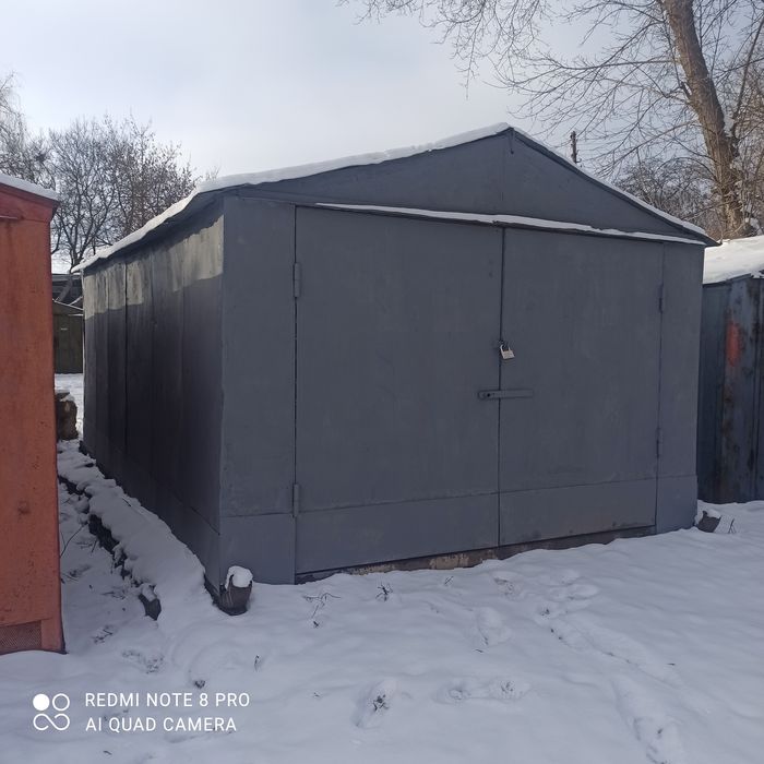 Продам або здам в аренду гараж