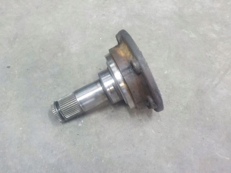 VW T4 PÓŁOŚ FLANSZA KIELICH SKRZYNI BIEGÓW 02G355