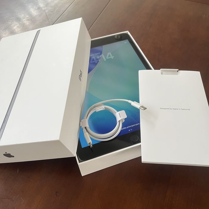 Ipad 9 geração(2021) 64gb + Caixa + Carregador
