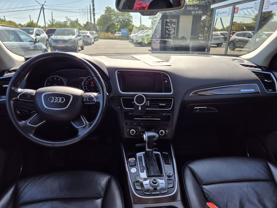 Продам власну  Audi Q5