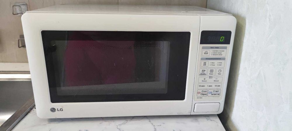 Ціна знижена! Продається вживана кухня з побутовою технікою