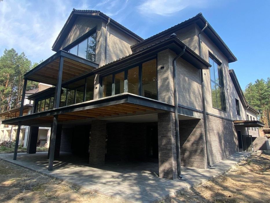 Котедж 650 м² з власним БОМБОСХОВИЩЕМ + 17 соток, КМ Riviera Village