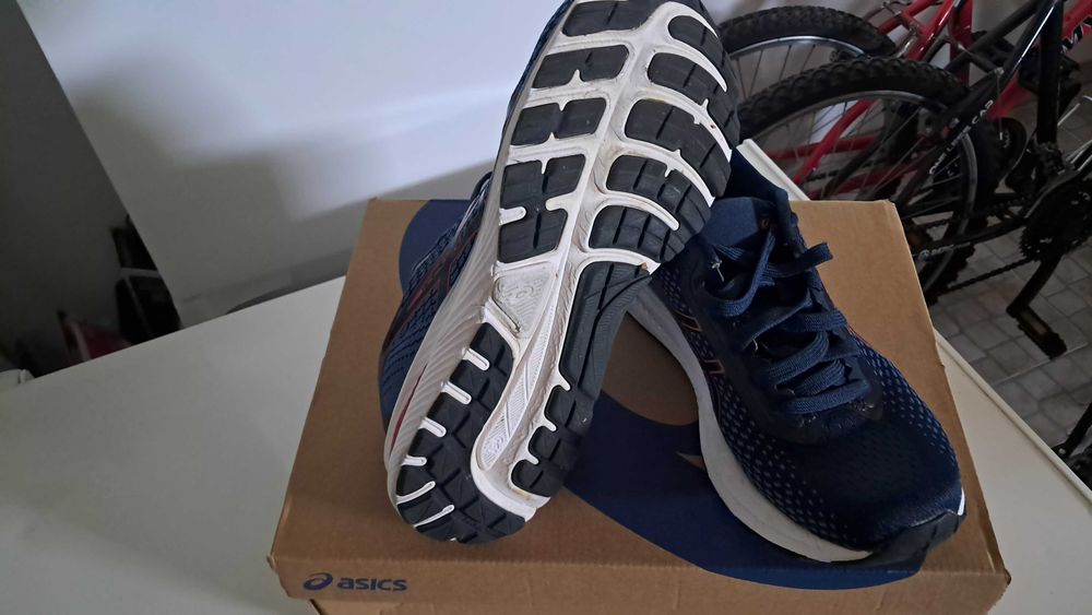Tenis asics mulher
