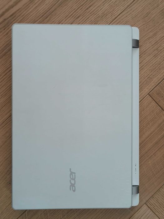 Acer Aspire V3-371 | i5 | 8GB RAM | SSD | Windows 10 | Tanio!