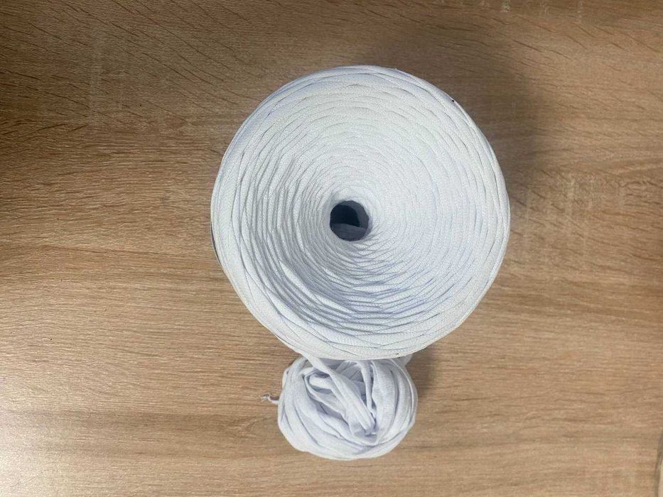 Трикотажна пряжа нова