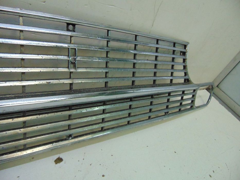 Fiat 1500 grelha " nova de stock antigo