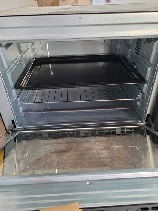 Forno Elétrico com Pés - Marca Confortec
