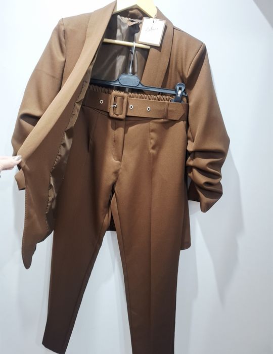 Brazowy czekoladowy komplet zestaw garnitur damski marynarka spodnie l