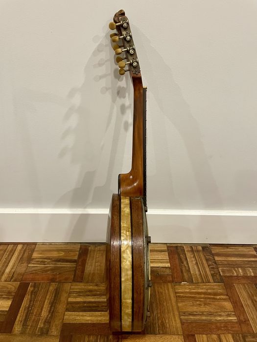 Banjolim antigo com madre perolas