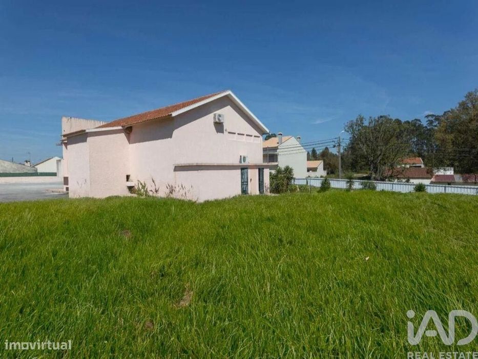 Prédio em Esgueira de 520,00 m2