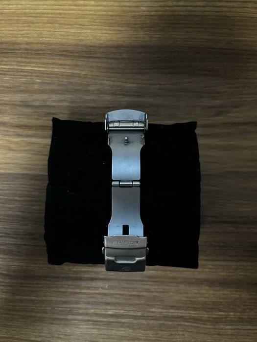 Годинник Casio