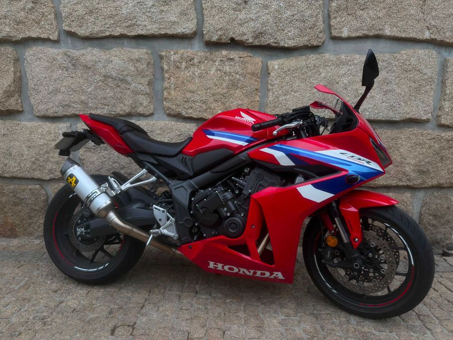 CBR 650R 2024 - Limitada/E-clutch/8510km/Escape Arrow/Como Nova