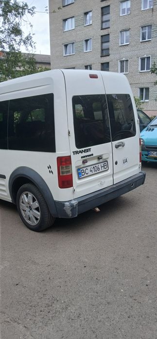Конект 2005 р.Мінівен 7 місць.
