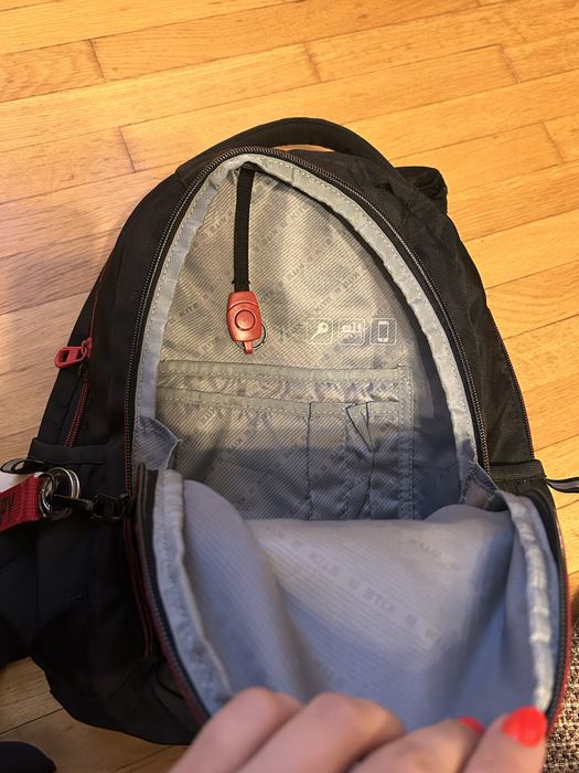 Рюкзак kite шкільний в ідеальному стані.