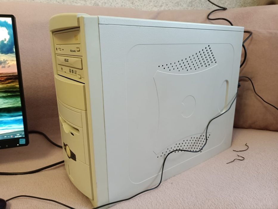 Системник, компьютер