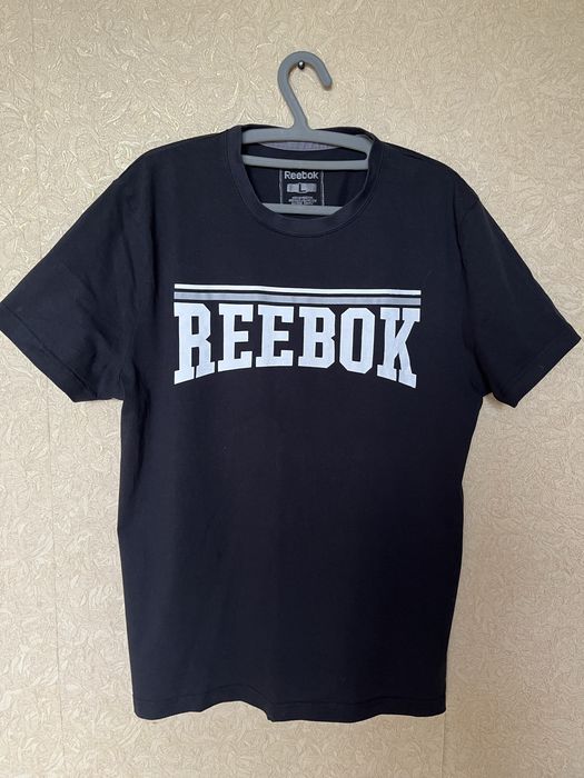 Мужская оригинальная футболка  REEBOK