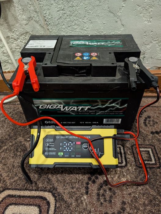 Автомобильный аккумулятор Gigawatt G62L + Зарядное устройство