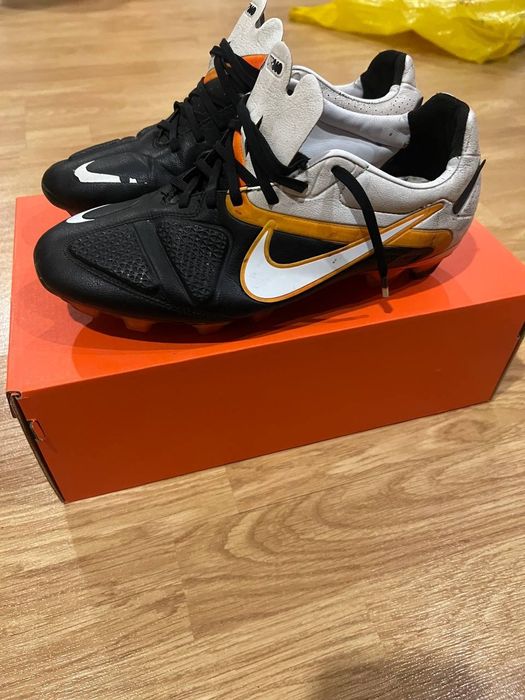 Футбольні бутси Nike CTR360 Maestri II FG