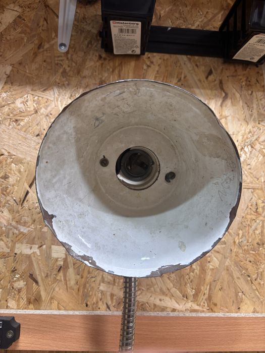 Лампа станкова металева