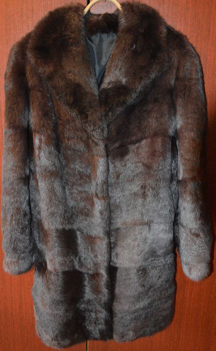 Новий жіночий полушубок (кожушок) із кролика розмір XXL / XXXL (50-52)