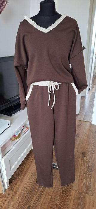 Nowy dres damski L/XL