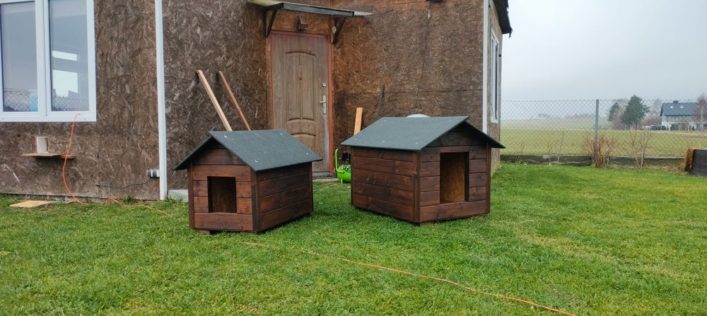 Buda dla psa ocieplana