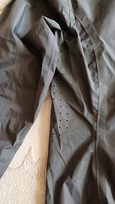 Дождевик-ветровка на девочку