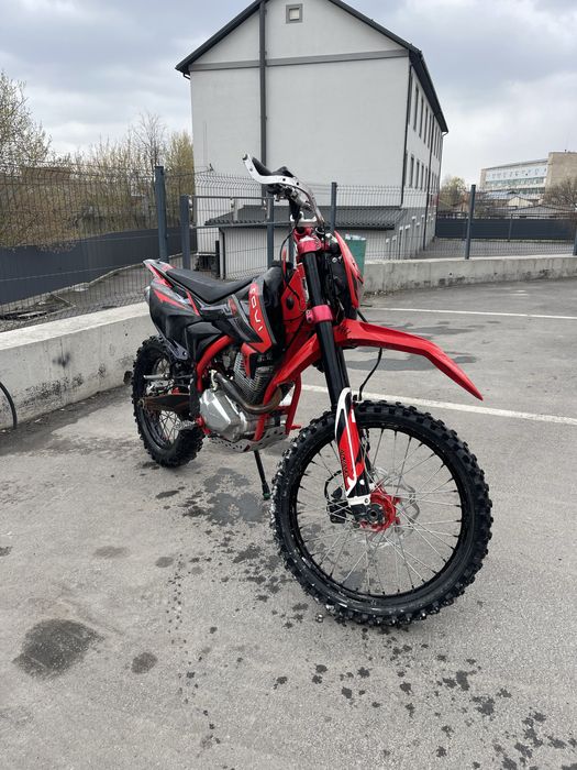 Продам Кові Адванс 250