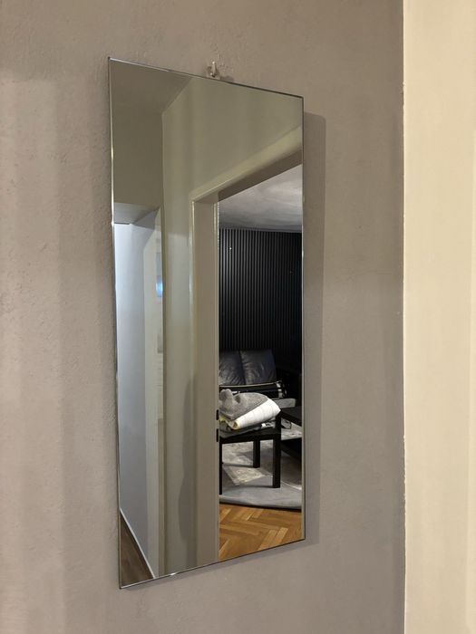 Prostokatne wąskie lustro