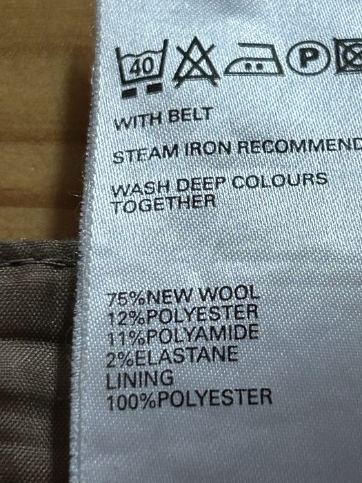 Spodnie wełniane r 16/44 Marks&Spencer