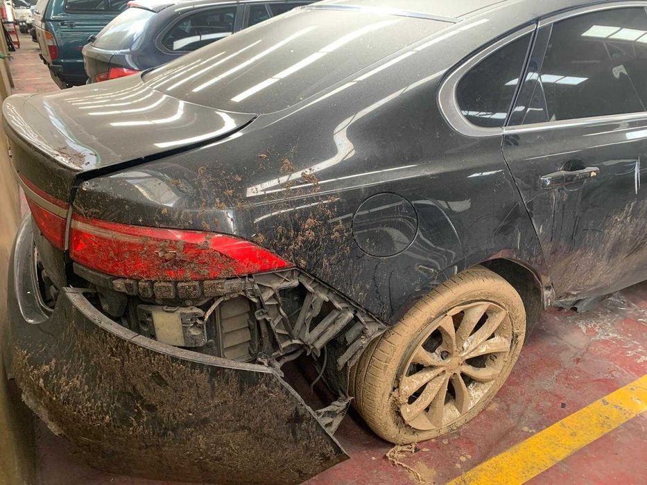 Jaguar XF 2.0 D R-Sport (204 DTD)