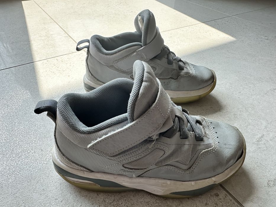 Nike buty dla dzieci Jordan rozmiar 33,5