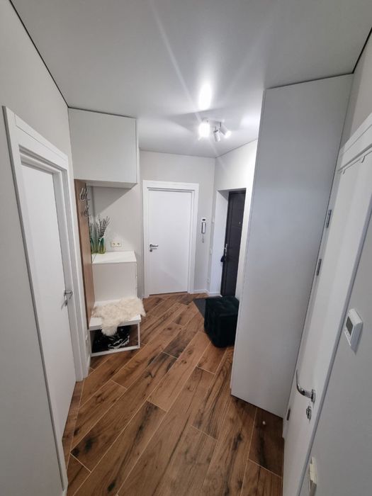 Двохкімнатна квартира з дизайнерським ремонтом