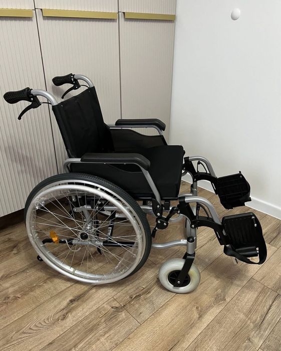 Wózek inwalidzki aluminiowy