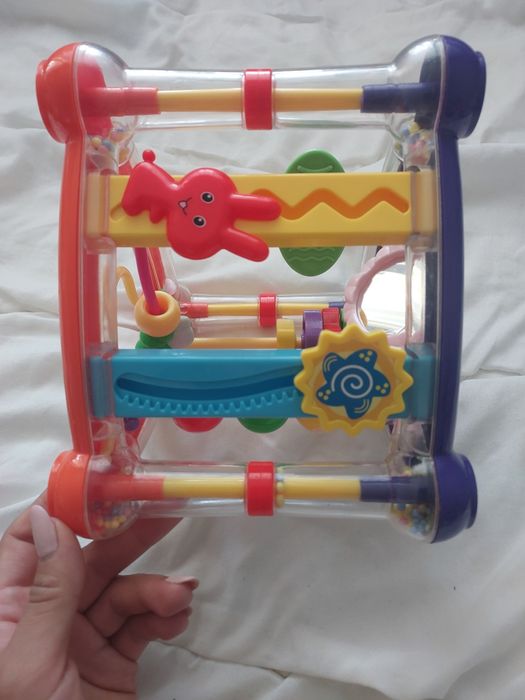 Дитяча іграшка для розвитку