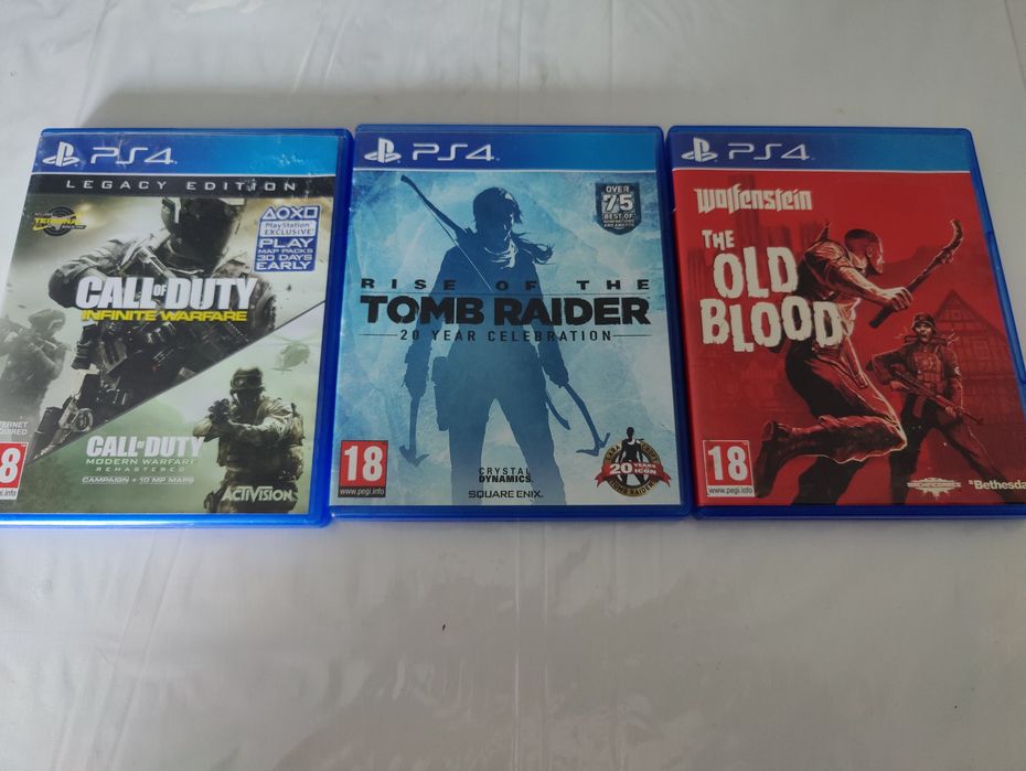 Três jogos para ps4 como novos
