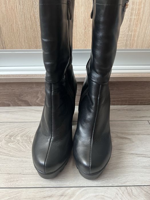 Жіночі чорні ботильйони на підборах, платформа